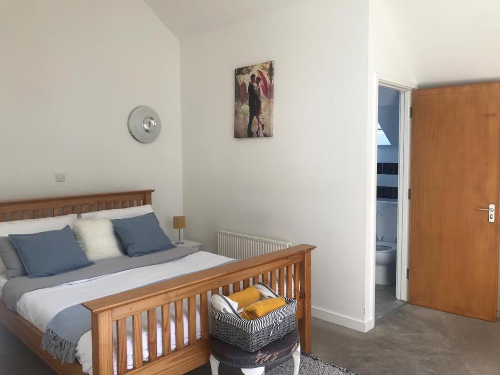 Hendon Central, Private Room Ensuite 런던 외부 사진